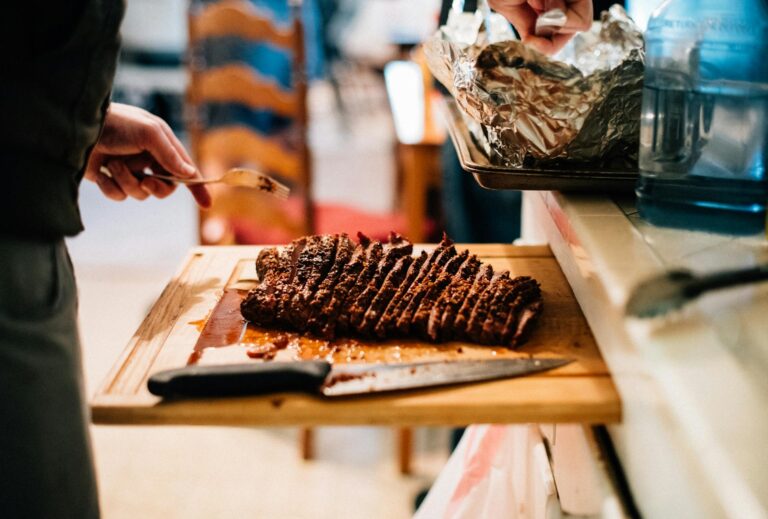 Como funciona um buffet de churrasco?